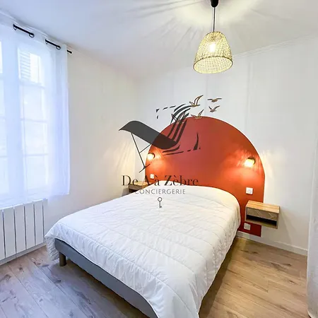 L'escale D'audry - Sur Cour Situe En Plein Coeur De Appartement
