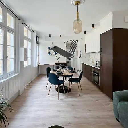 L'escale D'audry - Sur Cour Situe En Plein Coeur De Appartement *